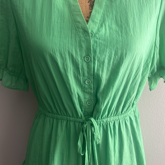 Spring Green Dress - Picture 3 of 7